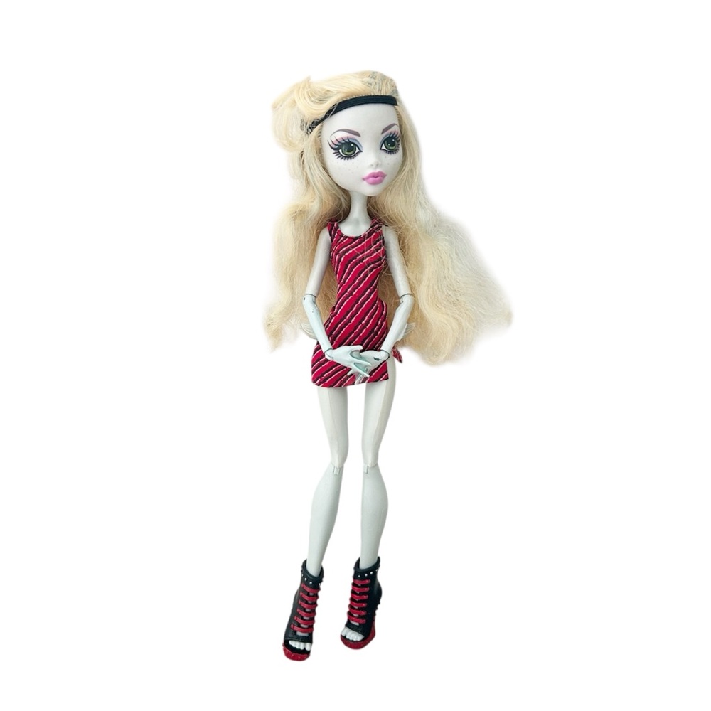 2008 Monster High Lagoona Blue doll Dress Shoes & Doll
